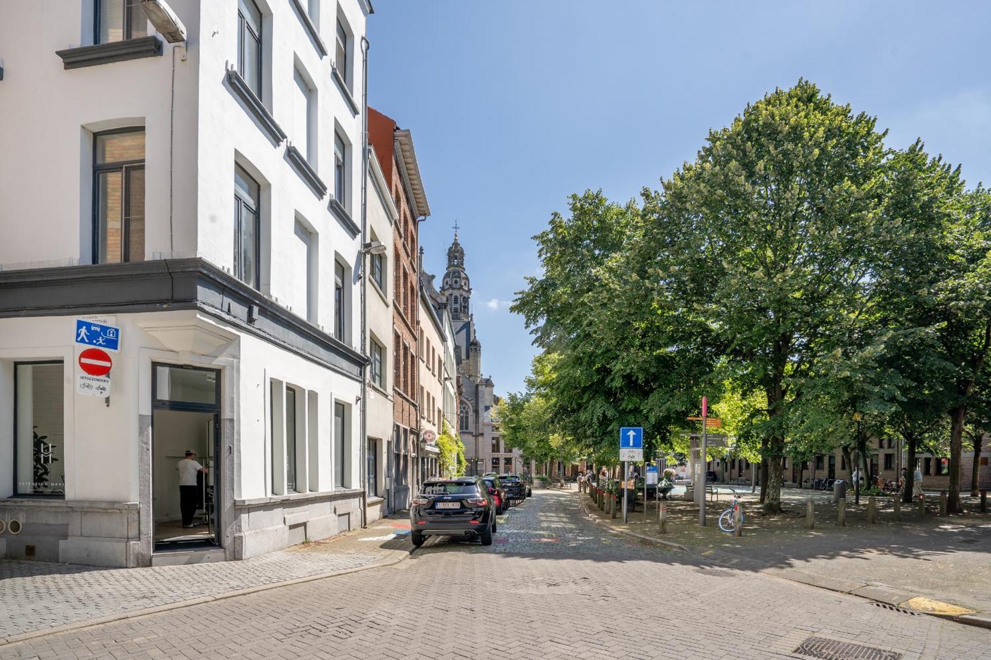 Light Modern Apartment In The Heart Of Anvers Exterior foto