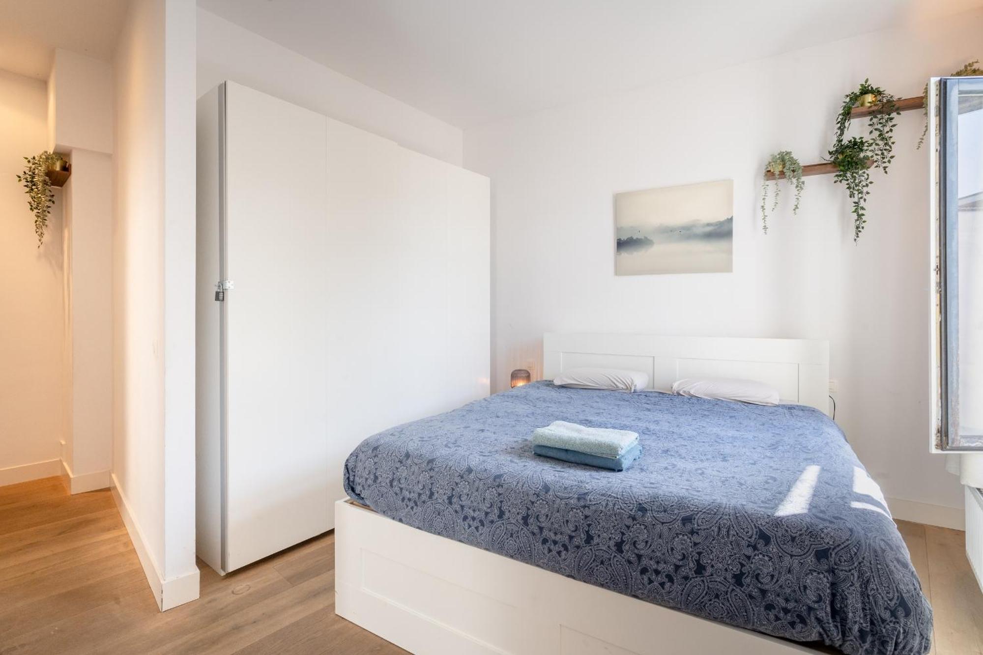 Light Modern Apartment In The Heart Of Anvers Exterior foto