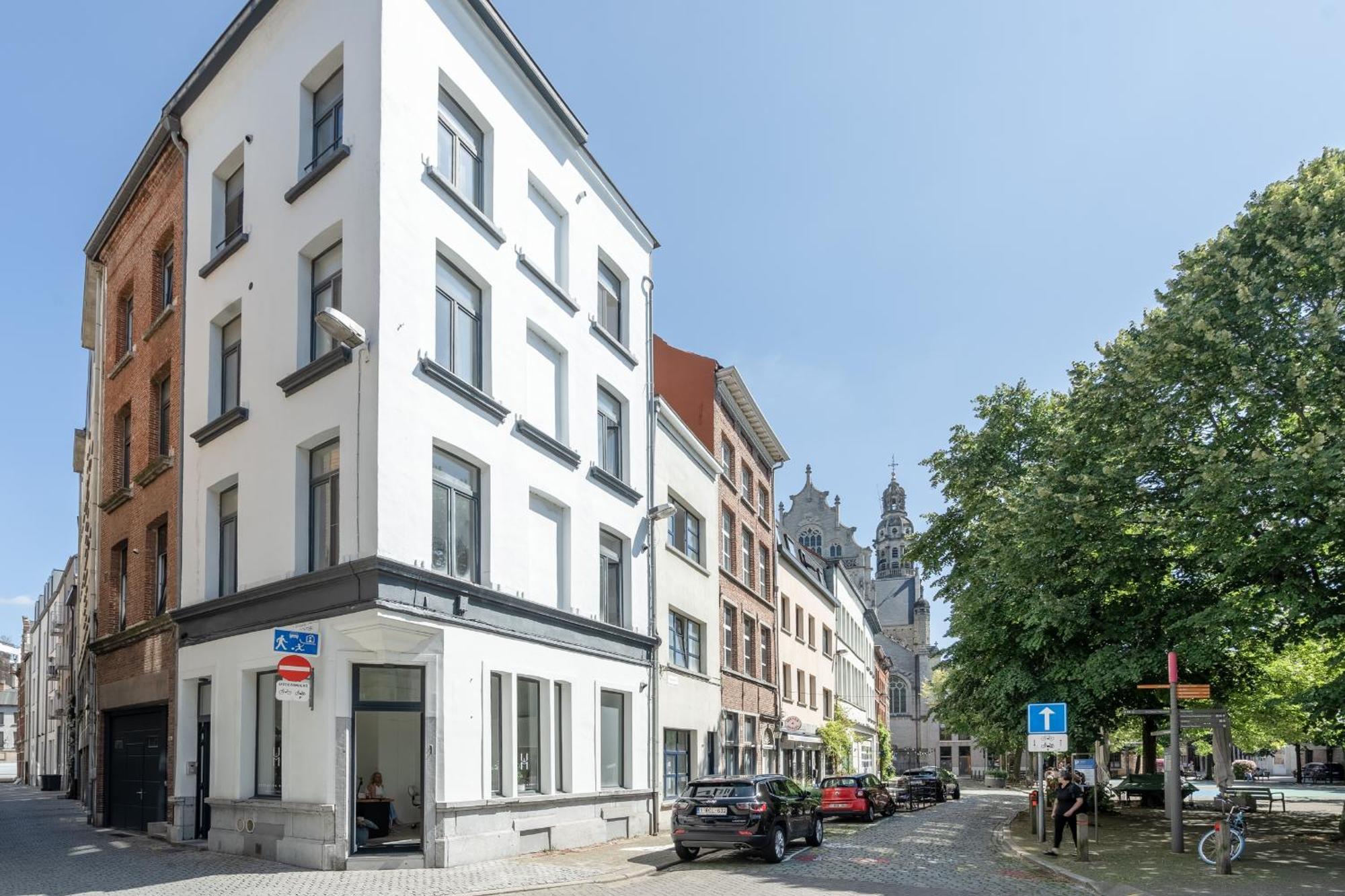 Light Modern Apartment In The Heart Of Anvers Exterior foto