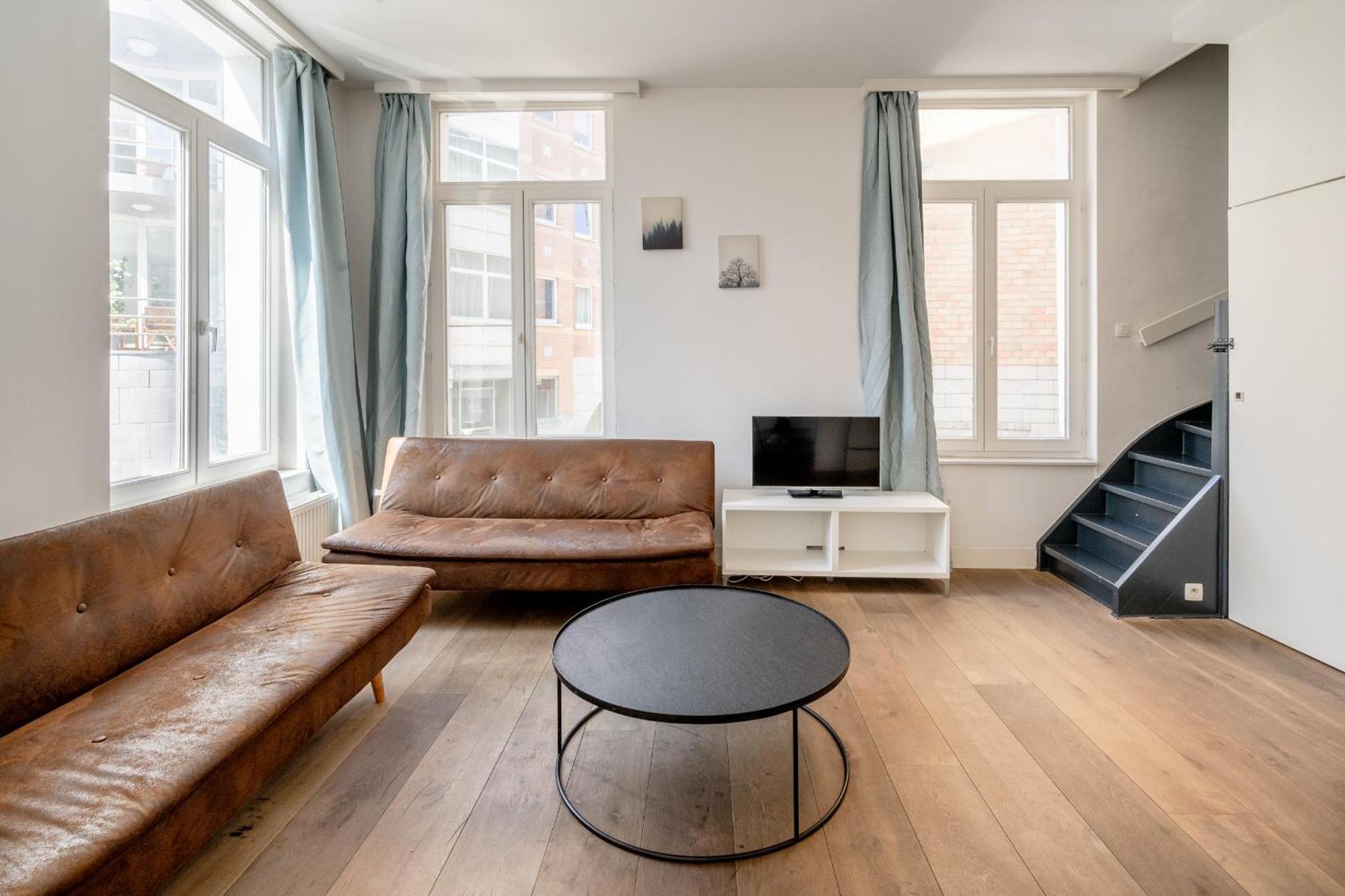 Light Modern Apartment In The Heart Of Anvers Exterior foto