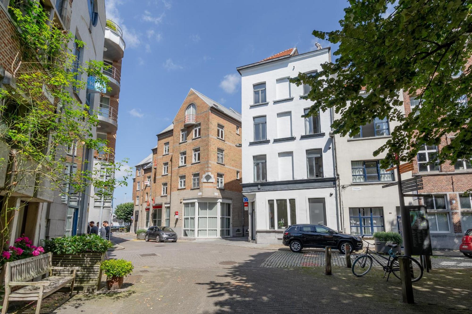 Light Modern Apartment In The Heart Of Anvers Exterior foto